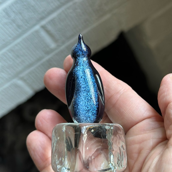 Ron Hinkle dying art glassworks penguin on ice. 3” H. Handmade West Virginia - Picture 7 of 9